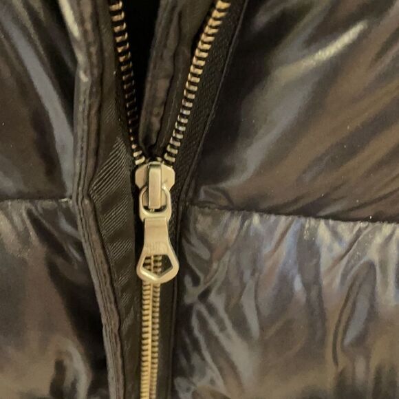 North face woman’s trench puffer jacket - Picture 4 of 16